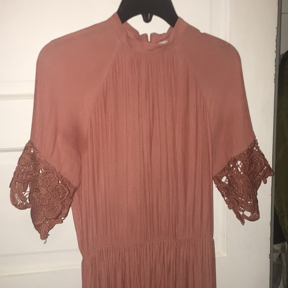 Knee Length Blush Pink Dress - Picture 1 of 2